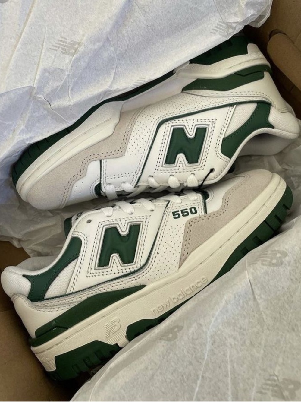 NEW BALANCE 550 Sneakers Shoes - Picture 4 of 8